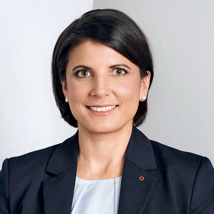 Mag. Romana Thiem | © Oberbank | Foto: Joachim Haslinger