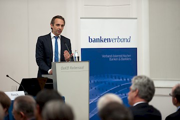 Generalsekretär Dr. Gerald Resch | © Bankenverband | Foto: Nick Albert