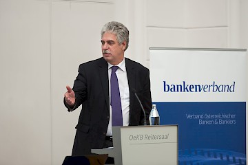 Bundesminister Dr. Hans Jörg Schelling | © Bankenverband | Foto: Nick Albert