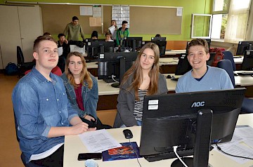 Schülerinnen und Schüler der Klasse 1A der HAK Fürstenfeld beim Österreichfinale des EMQ 2018 | © HAK Fürstenfeld